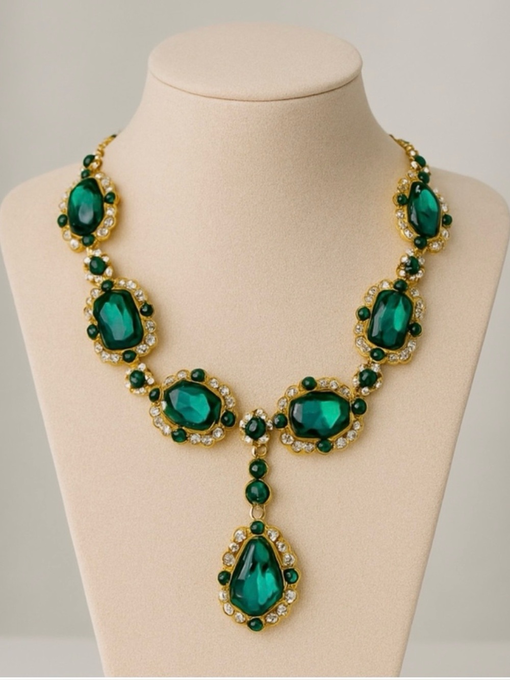 Vintage Style Crystal Drop Necklace